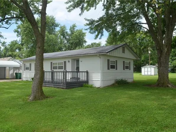 24 W 2nd St, Adrian, MO 64720