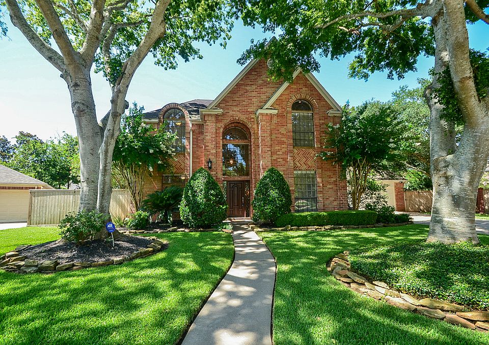1st image of 1315 Briar Green Ct