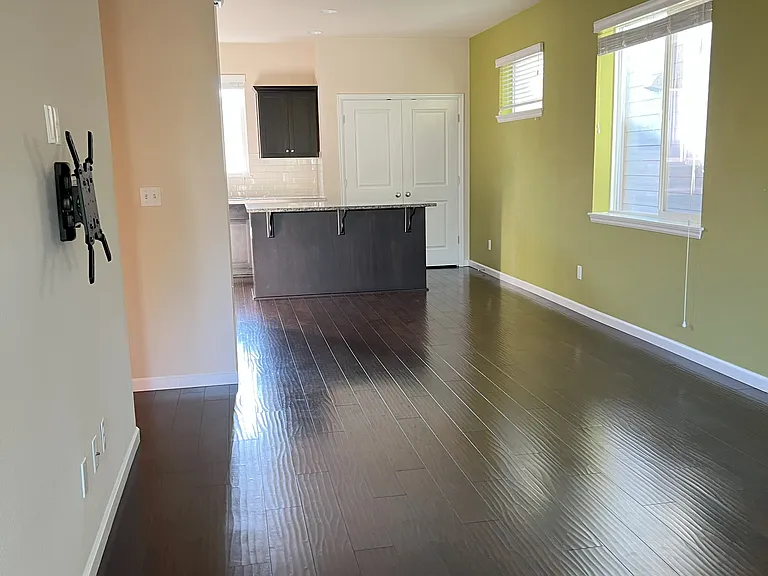 Main floor (living room)