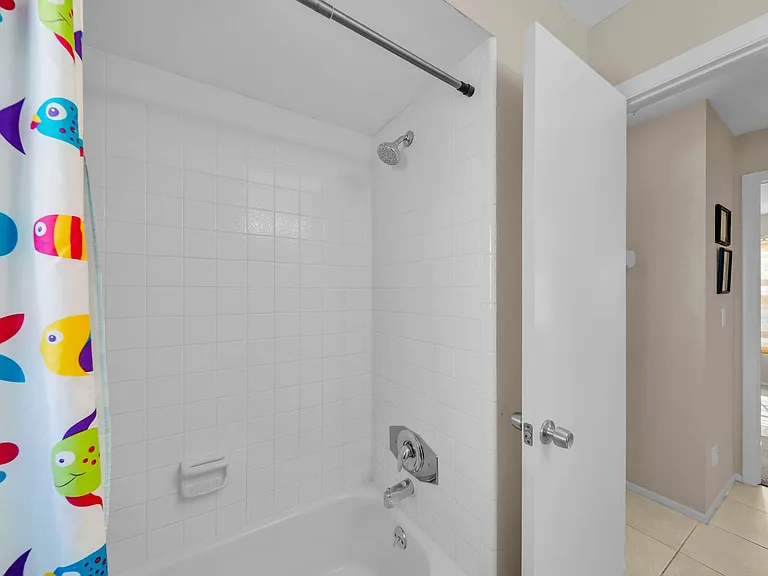 13540 Stratford Place Cir #202 — Photo 11