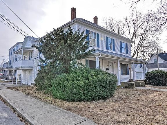 3rd image of 18 Forest Ave
