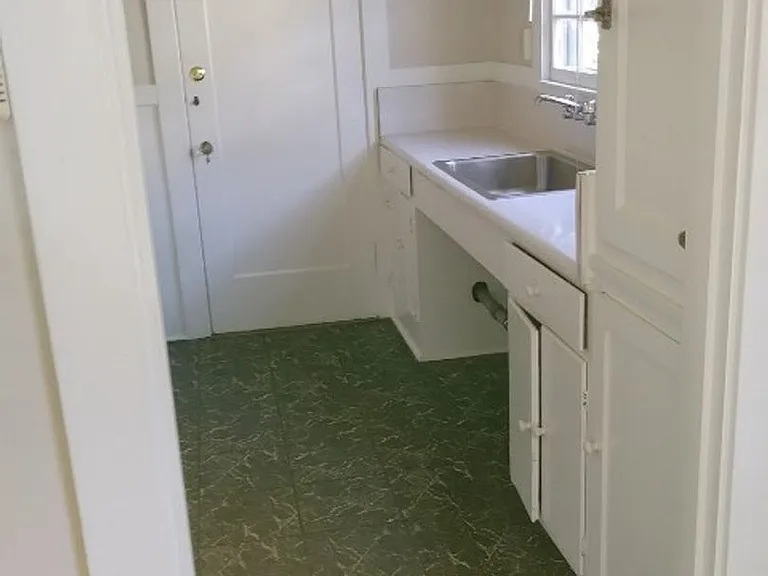 2515 Piedmont Ave #8 — Photo 4