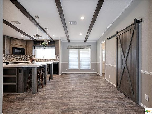 4th image of 413 Leisure Ln