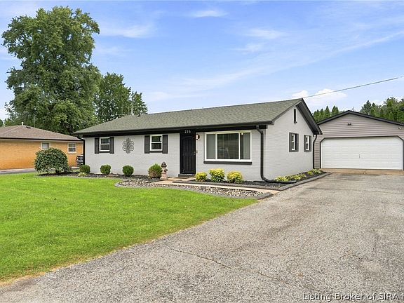 2nd image of 216 Catalpa Drive