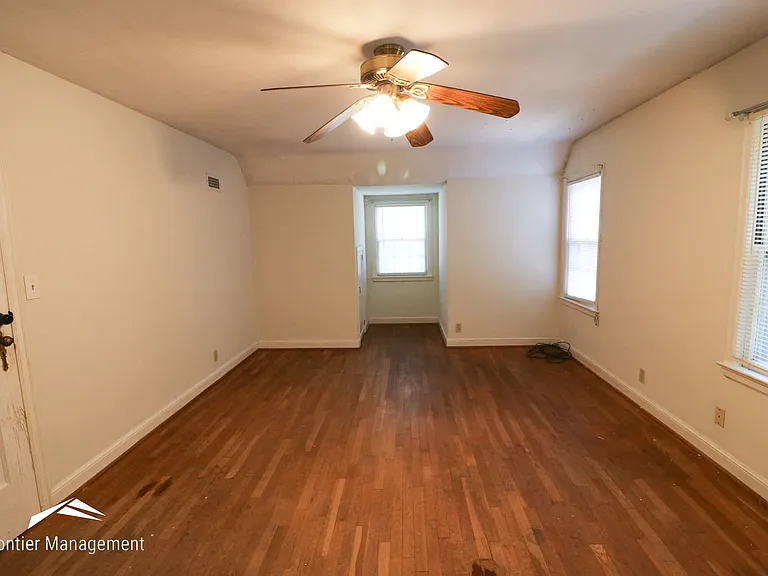 1849 Anderson Ave — Photo 21