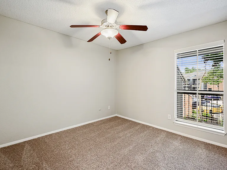 Bridges of Cypress Creek Apartment Homes — Photo 33