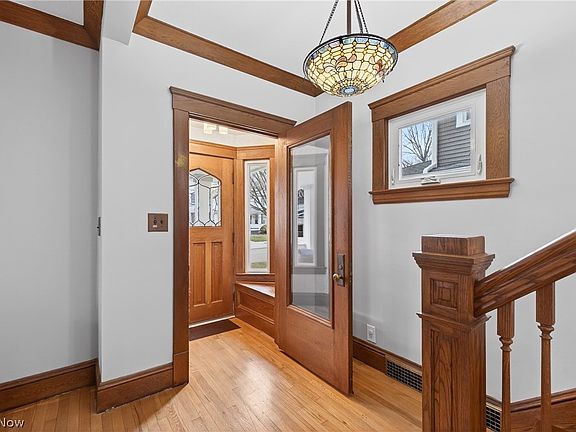 5th image of 1228 Andrews Ave