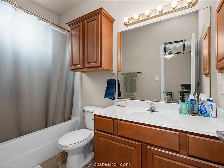305 Holleman Dr E #205 — Photo 10
