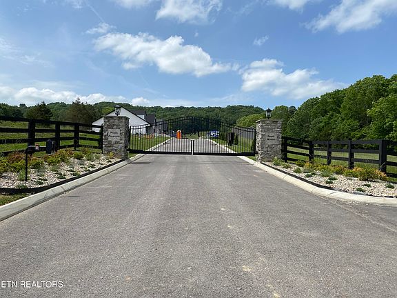 4th image of 3423 Sparks Scenic Way