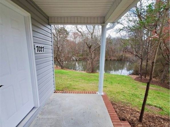 7027 Lakeview Ter, Danville, VA 24540