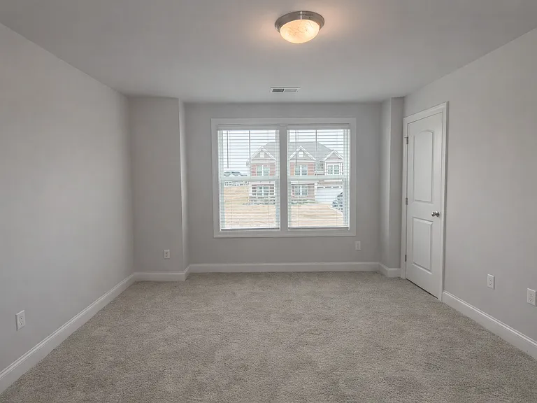 1211 Ashe Meadow Dr — Photo 35