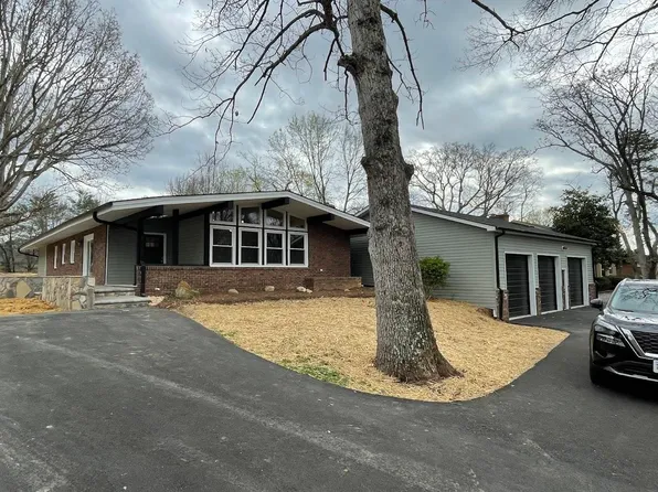 525 Southview Ter, Christiansburg, VA 24073