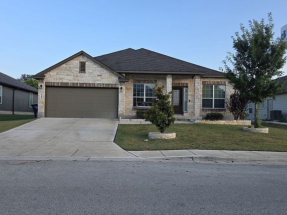 4th image of 945 Cypress Ml