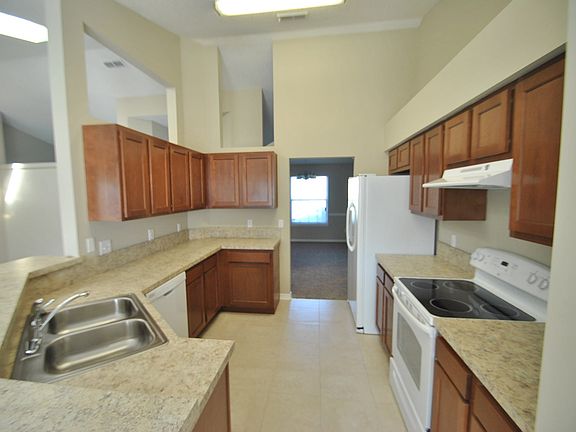 4th image of 12269 Blackpool Dr