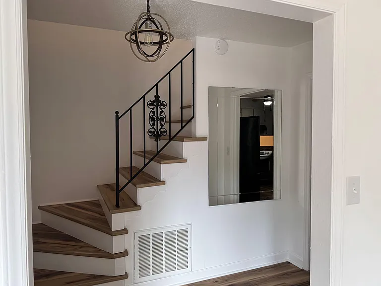 528 River Oak Dr — Photo 4