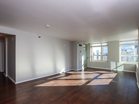 2nd image of 345 N Lasalle Blvd #4603