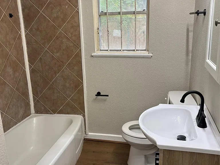 5914 Ridgeway Dr — Photo 14