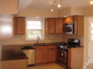 418 Saratoga Dr, Cherry Hill, NJ 08002