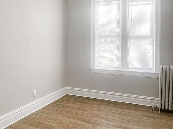4th image of 192 Kensington Ave APT 205