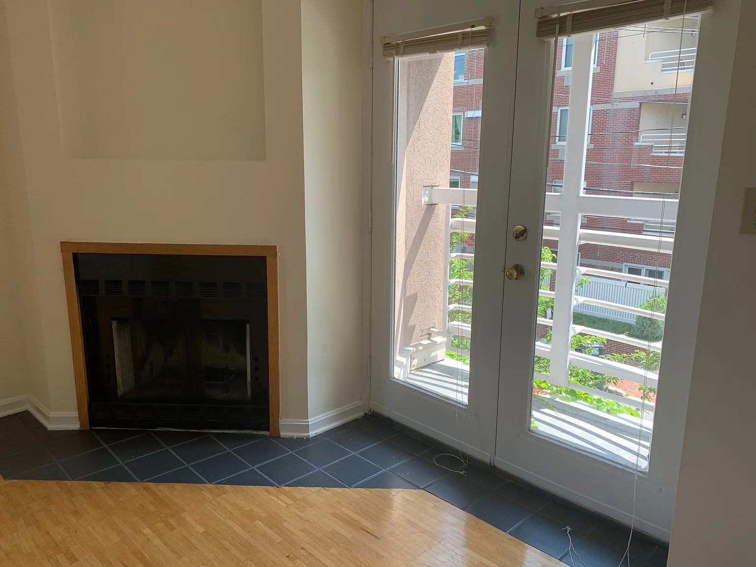 348 Franklin St — Photo 2