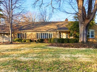 3012 W 67th Ter, Mission Hills, KS 66208