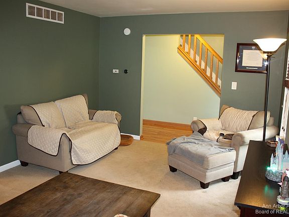 3rd image of 5546 Grayfield Cir