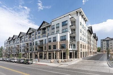 2nd image of 2509-775 W Lake St #2509-C