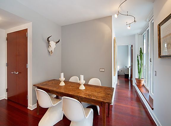 2nd image of 125 W 21st St APT 10B