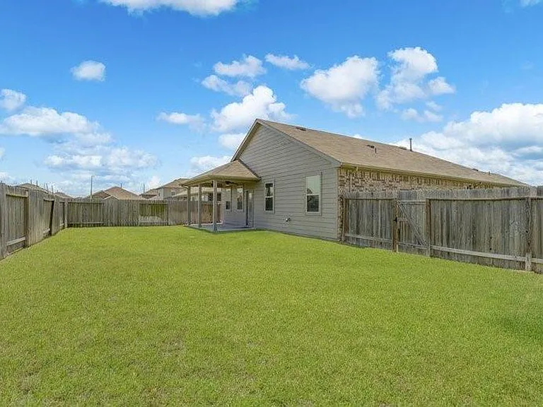 20509 Vaughn Forest Ct — Photo 14