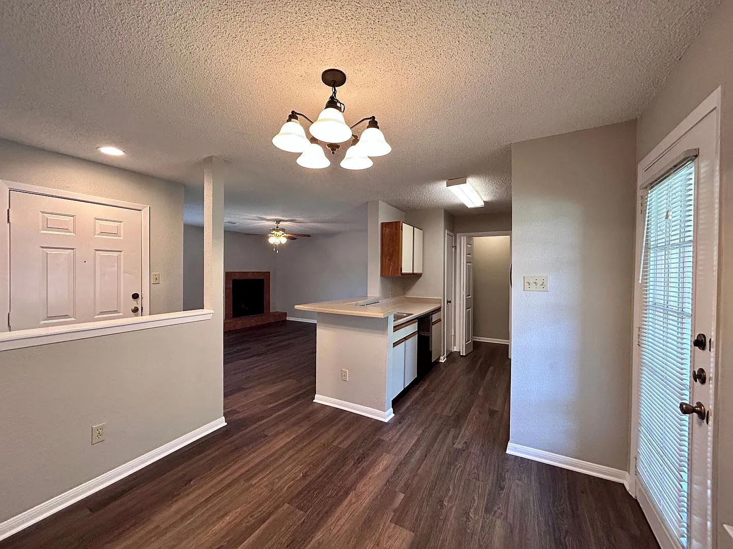 8913 Schick Rd — Photo 2