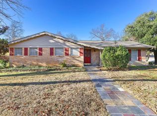 2065 Shady Brook Dr, Bedford, TX 76021