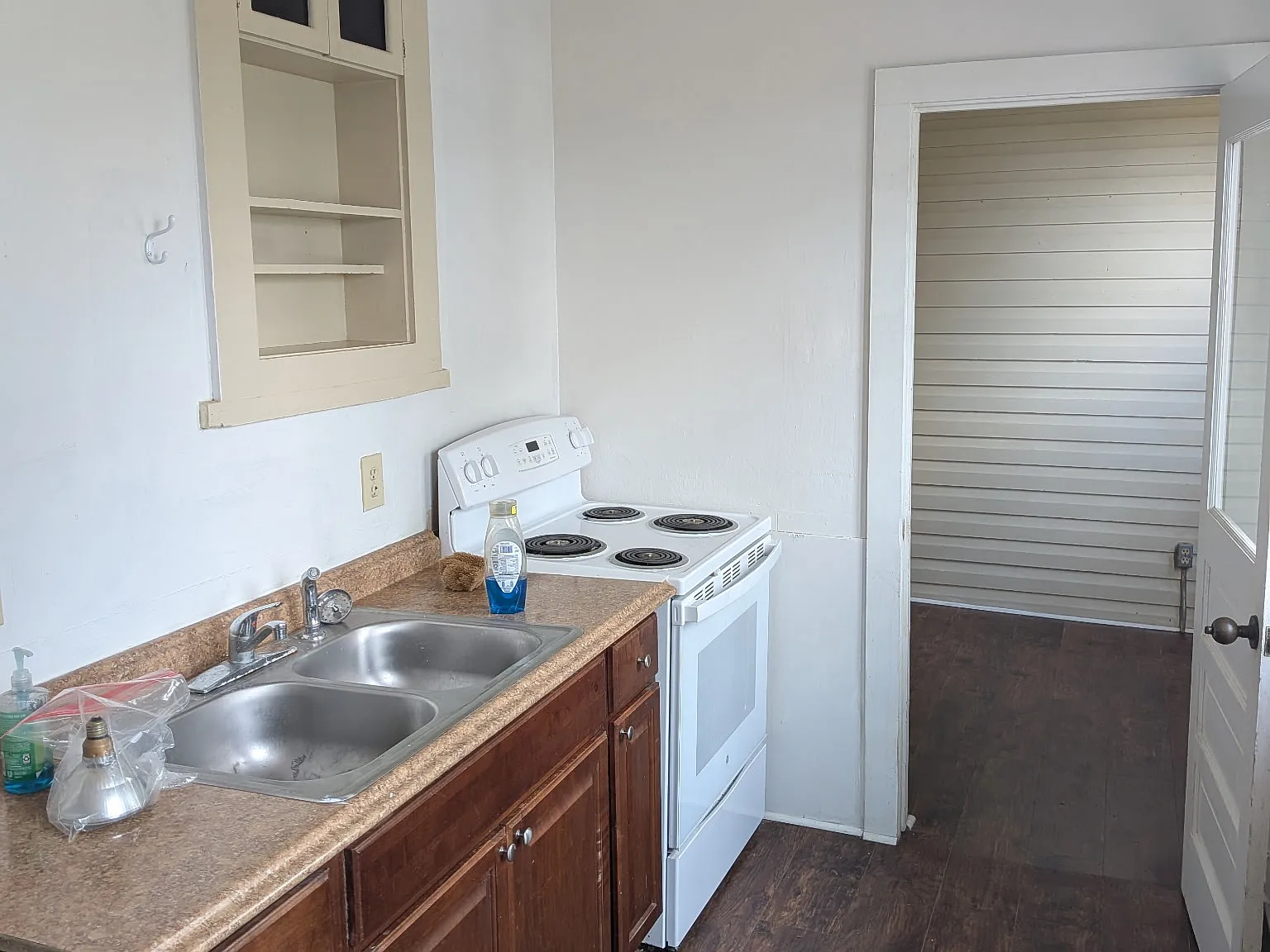 Studio, 450 sqft, $900 — Photo 4