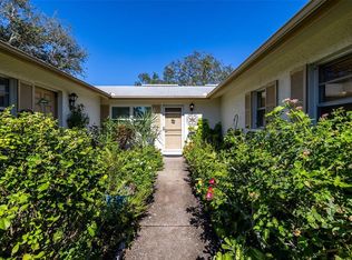 3135 37th Ln S APT B, Saint Petersburg, FL 33711
