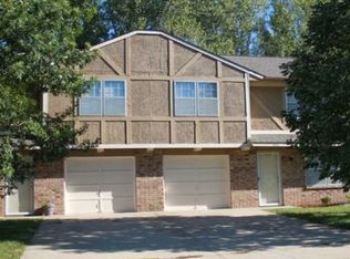 1414 NW Cardiff Dr, Blue Springs, MO 64015