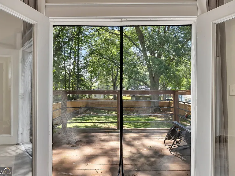1157 Indale Pl SW — Photo 24