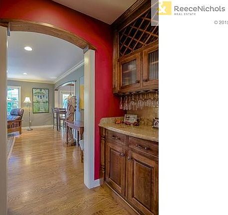 Dry bar between living and dining room.