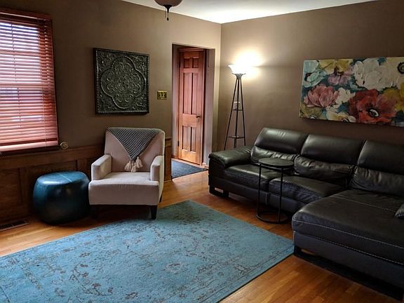 3rd image of 1337 Eastview Ave