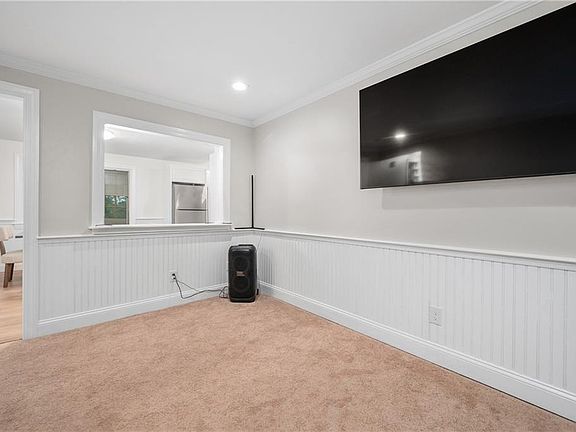 4th image of 607 Knollwood Dr