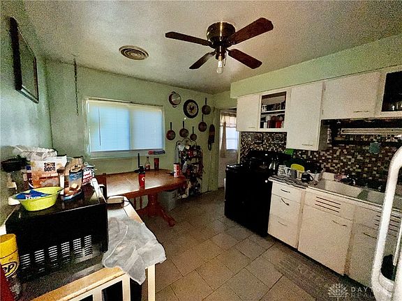 4th image of 113 S Wright Ave