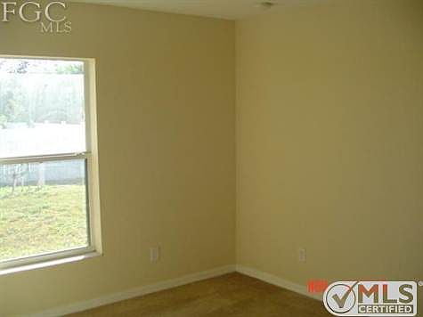 Mastr bedroom