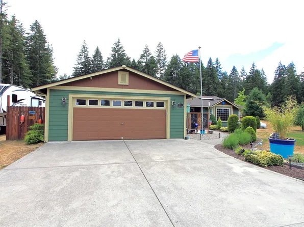 450 E Hillside Drive, Belfair, WA 98528