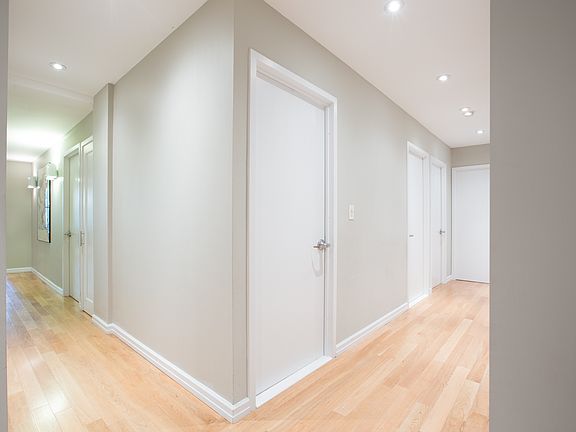 4th image of 99 John St APT 401
