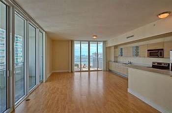 4th image of 350 NE 24th St APT 1403
