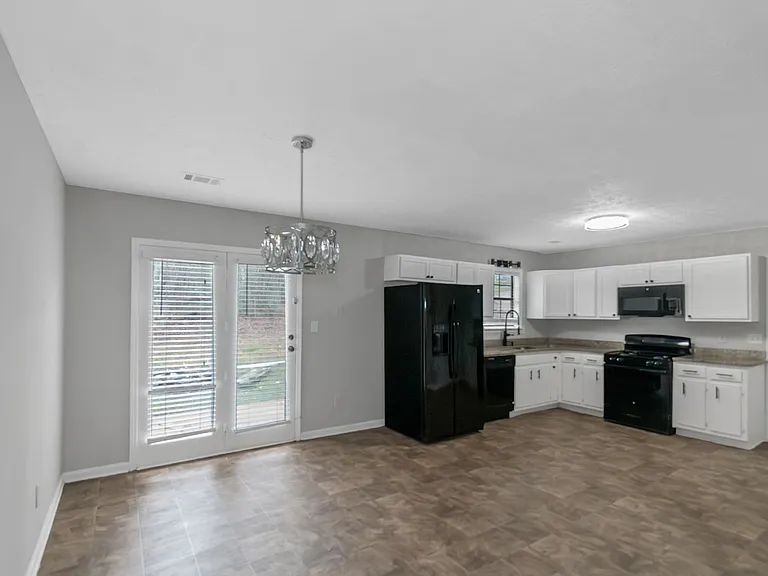321 Summerwood Ln — Photo 28