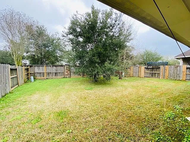 3010 Stonecross Ln — Photo 2