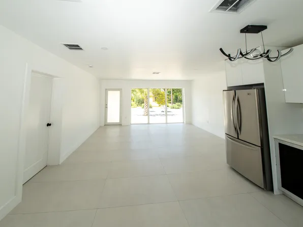 2160 SW 16th Ct, Fort Lauderdale, FL 33312