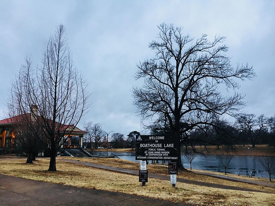 Carondelet Park within walking distance of apartment.