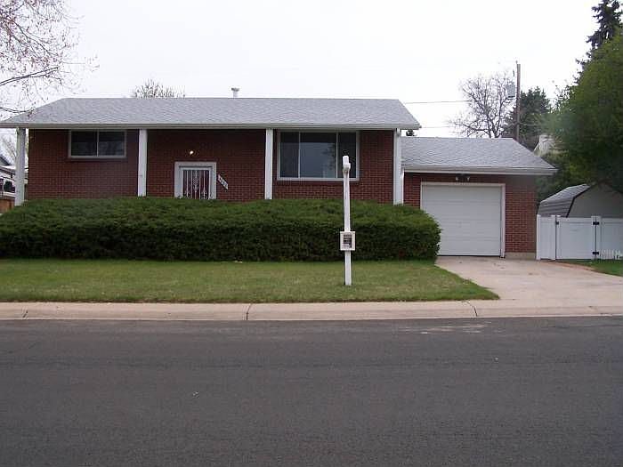 1st image of 4080 W Radcliff Ave