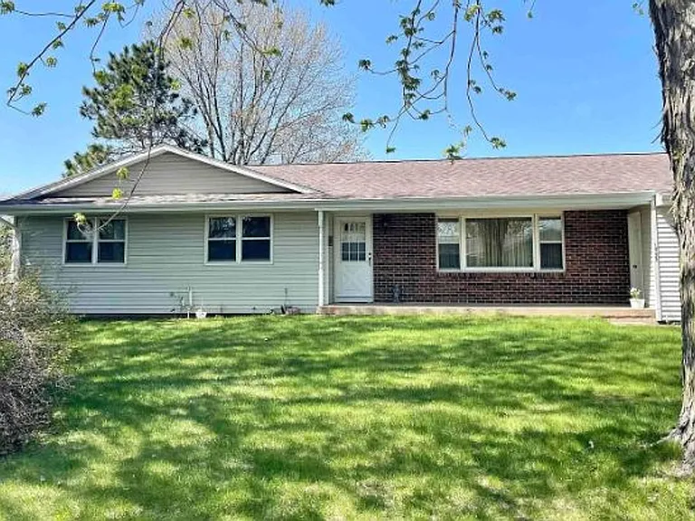 1753 Shutters St — Photo 1