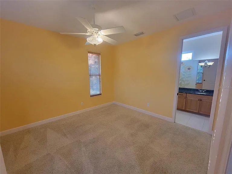 10209 Thurston Groves Blvd — Photo 34